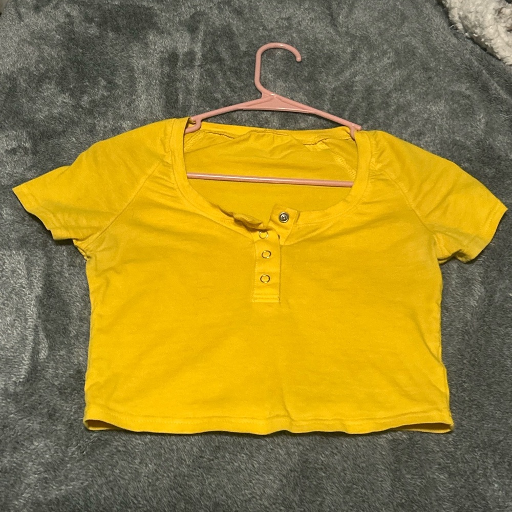 Yellow Cropped Button-Up Top - Picture 2 of 2